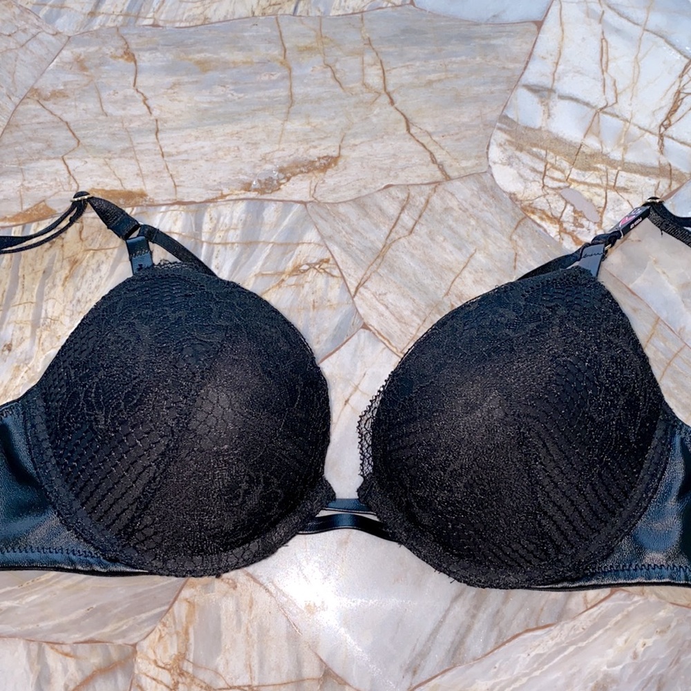 New 32B VS VERY SEXY Faux Leather Fishnet Push-Up Bra